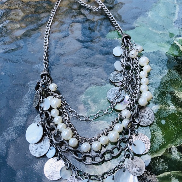 Multi-Strand Pearl & Silver-Tone Disc & Chain - Picture 4 of 8